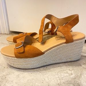 9.5 Lucky Brand Suede Wedges
